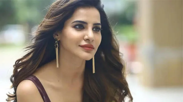 ashu-reddy ashu-reddy