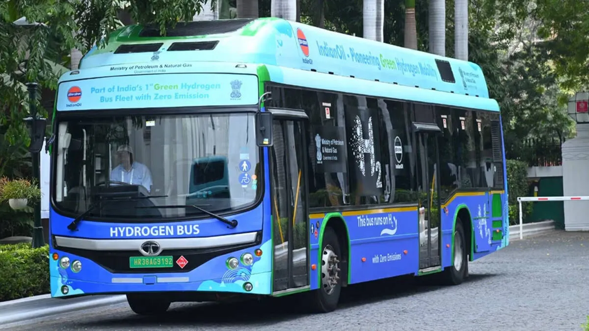 hydrogen-bus- hydrogen-bus-
