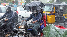 kerala-rains-holiday