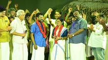 drama-stage-wedding-