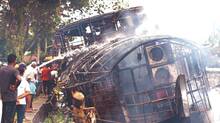 houseboat-