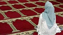 women-in-mosques