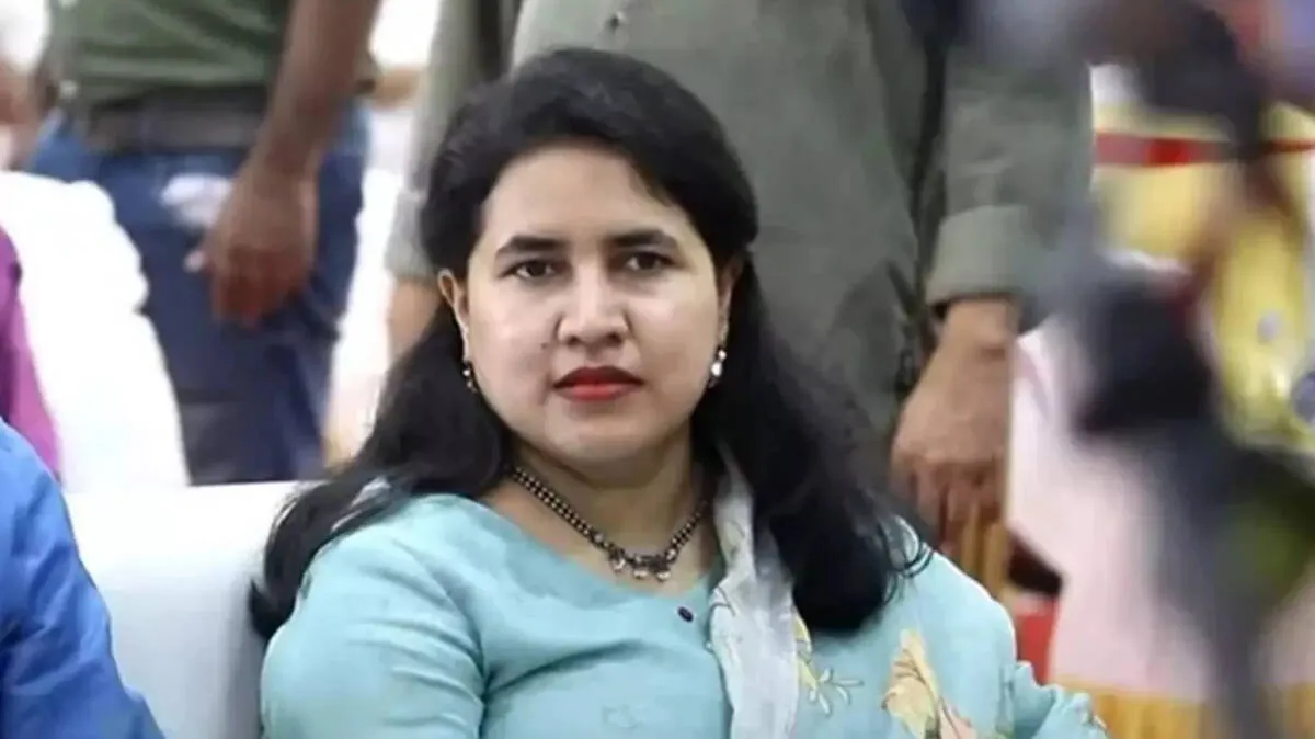 veena-vijayan veena-vijayan