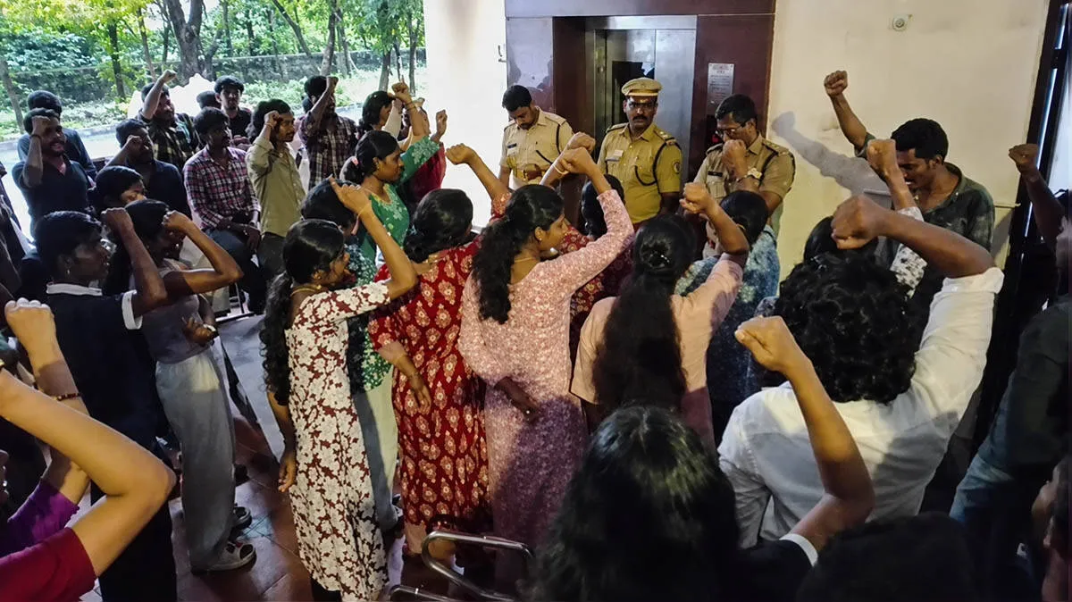 sfi-protest