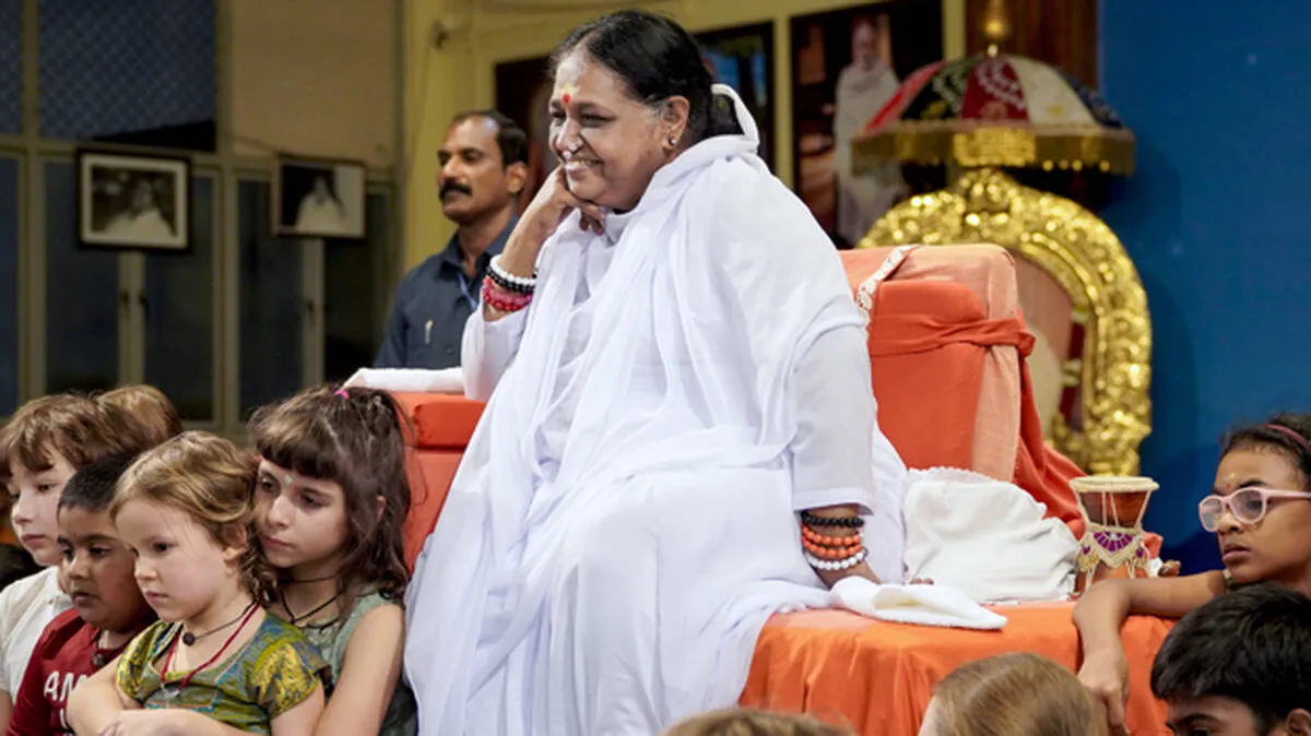 mata-amritanandamayi-devi